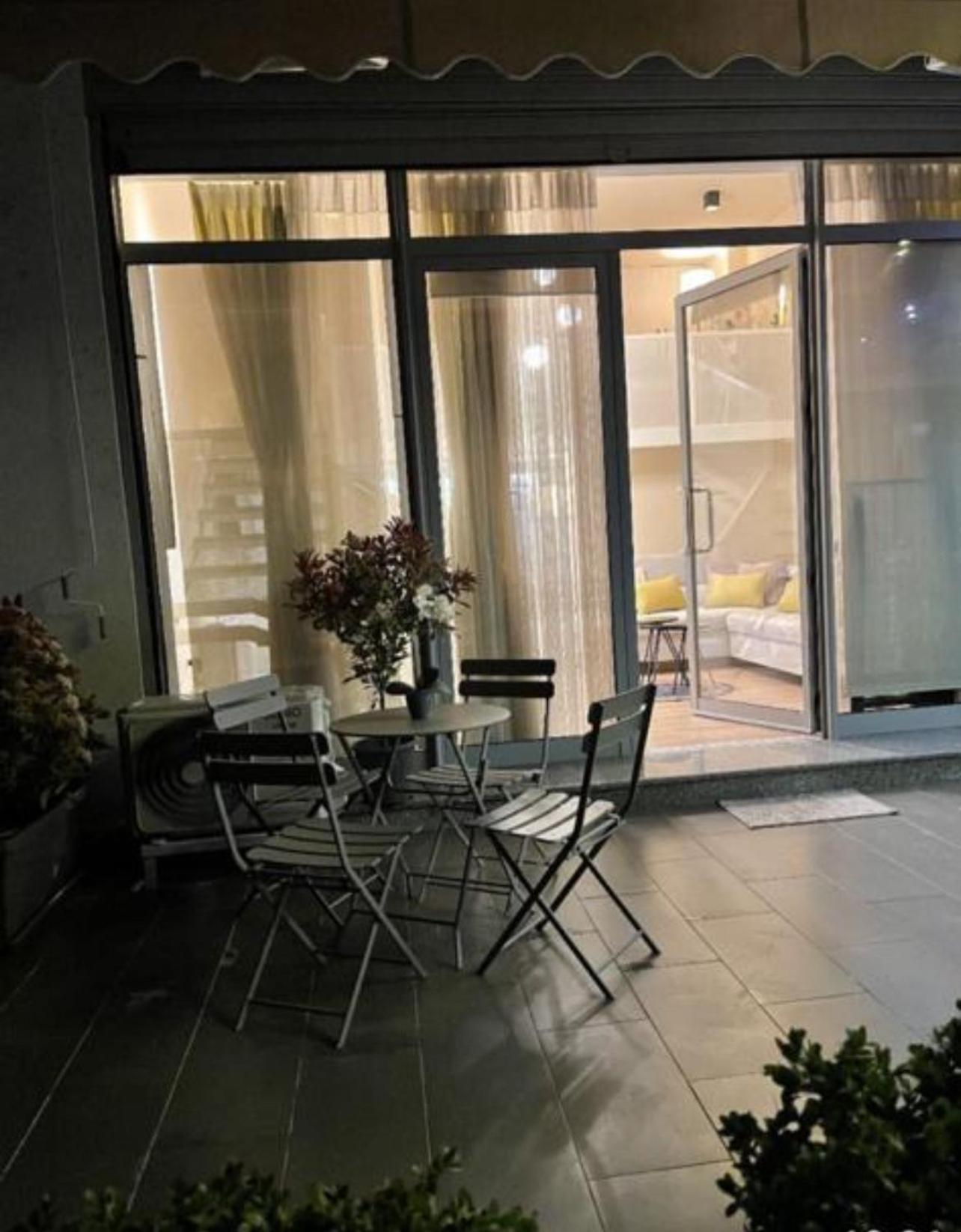 Lovely Apartment In Pogradec City With A Lake View Exterior foto