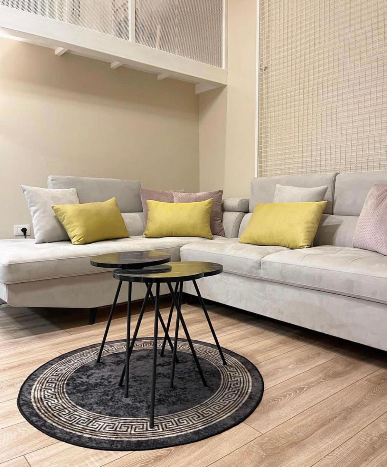 Lovely Apartment In Pogradec City With A Lake View Exterior foto