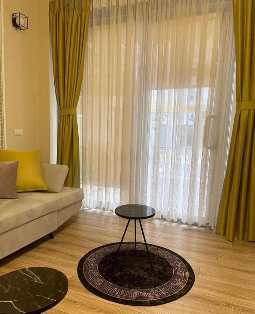 Lovely Apartment In Pogradec City With A Lake View Exterior foto